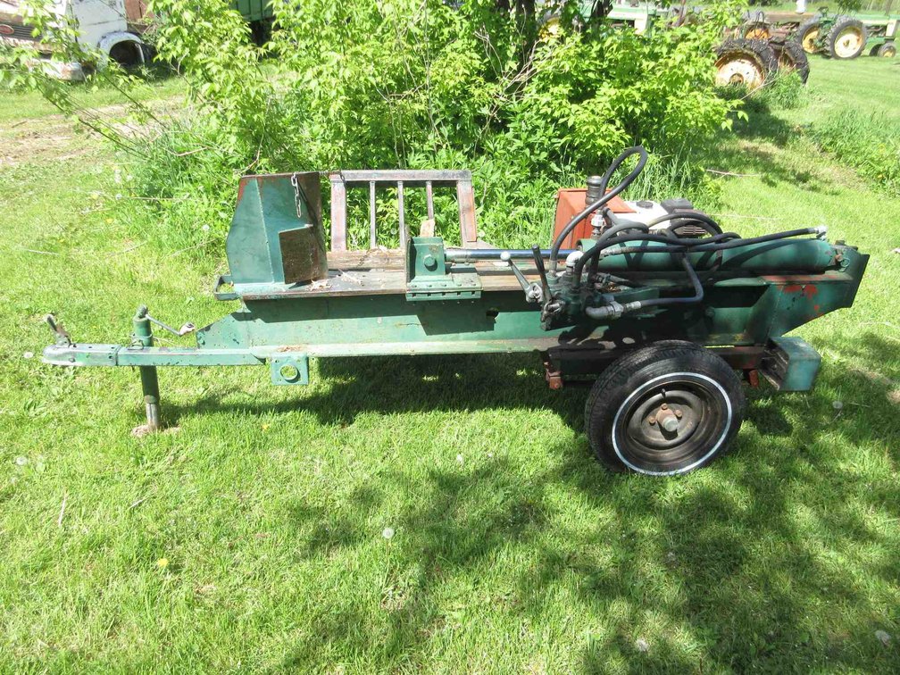 Portable gas log splitter