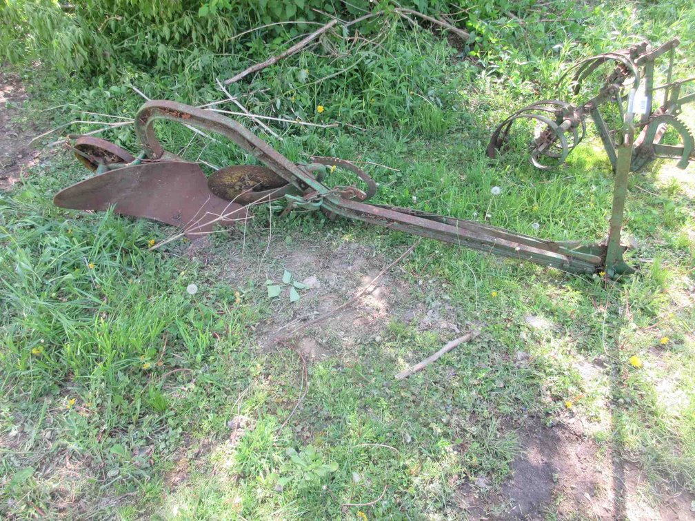 1-Bottom plow