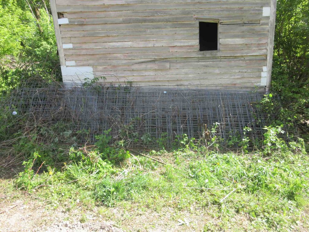 (12) Wire panels