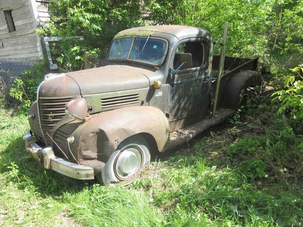 1941 Plymouth truck (non-running, no title)