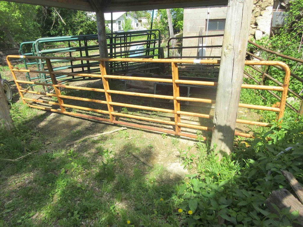 Sioux 6-rail stock gate
