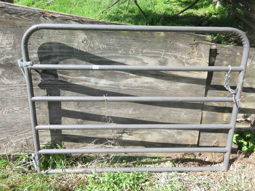 County Line 6-rail stock gate