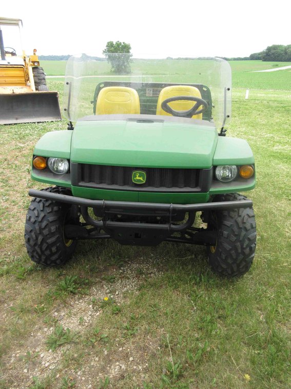 John Deere HX 4x4 gator (runs & drives)