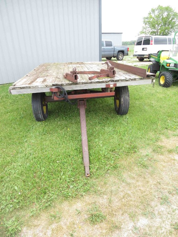 4-Wheel running gear with hydraulic lift