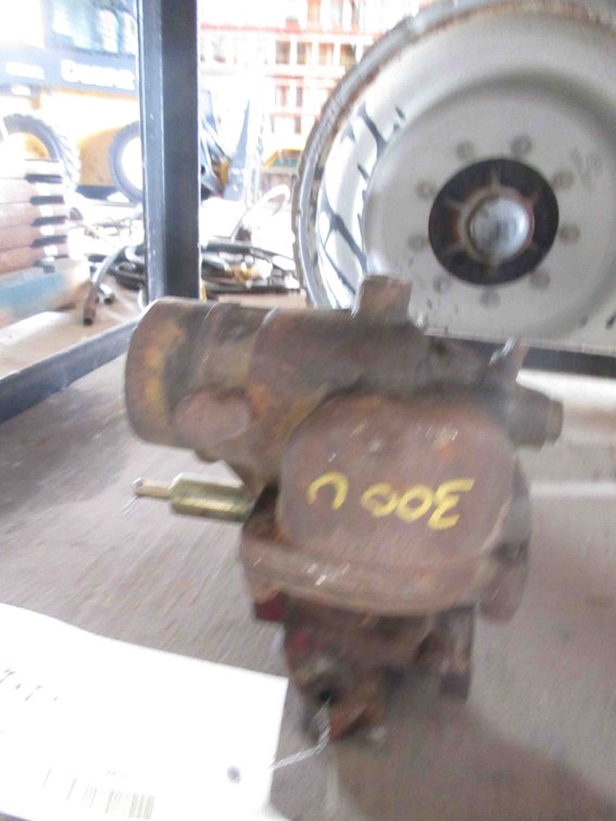 International Harvester carburetor