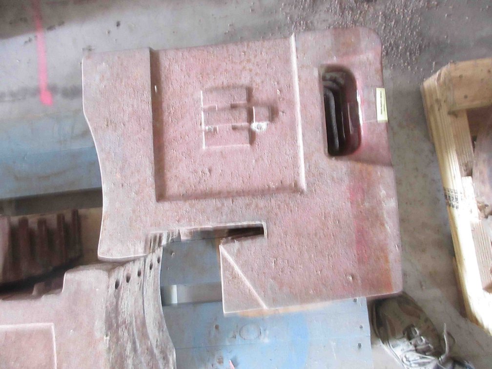 International Harvester suitcase weight