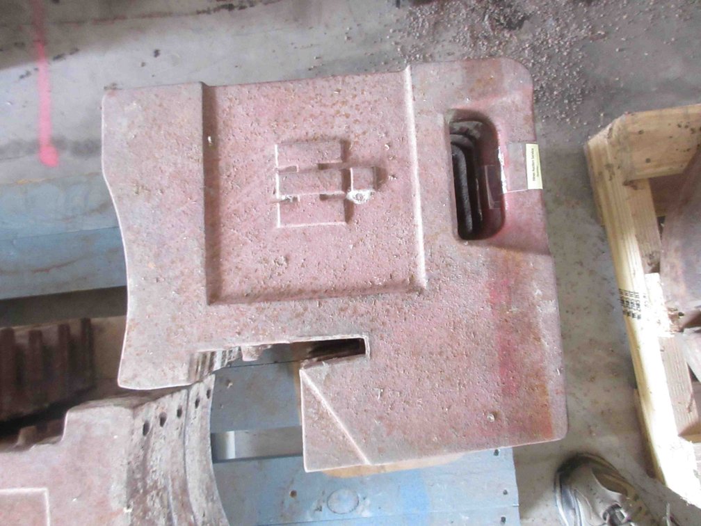 International Harvester suitcase weight