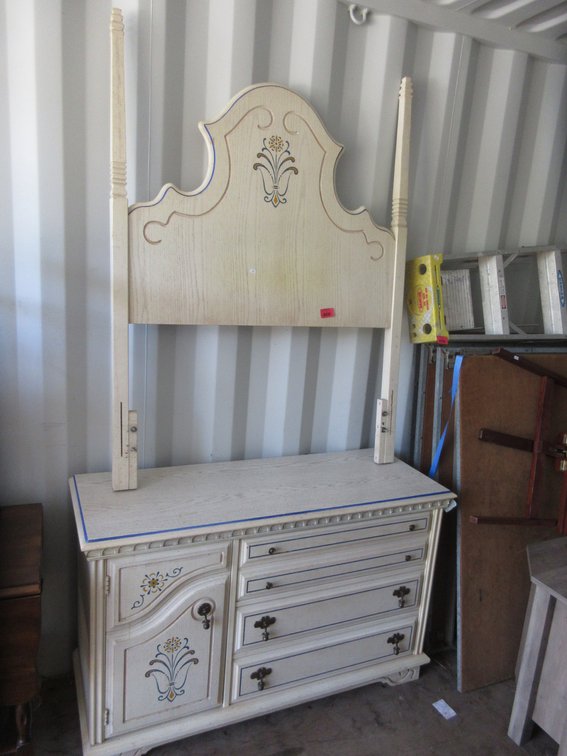 Bassett Furniture bedroom set