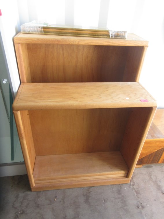 (2) Oak bookshelves