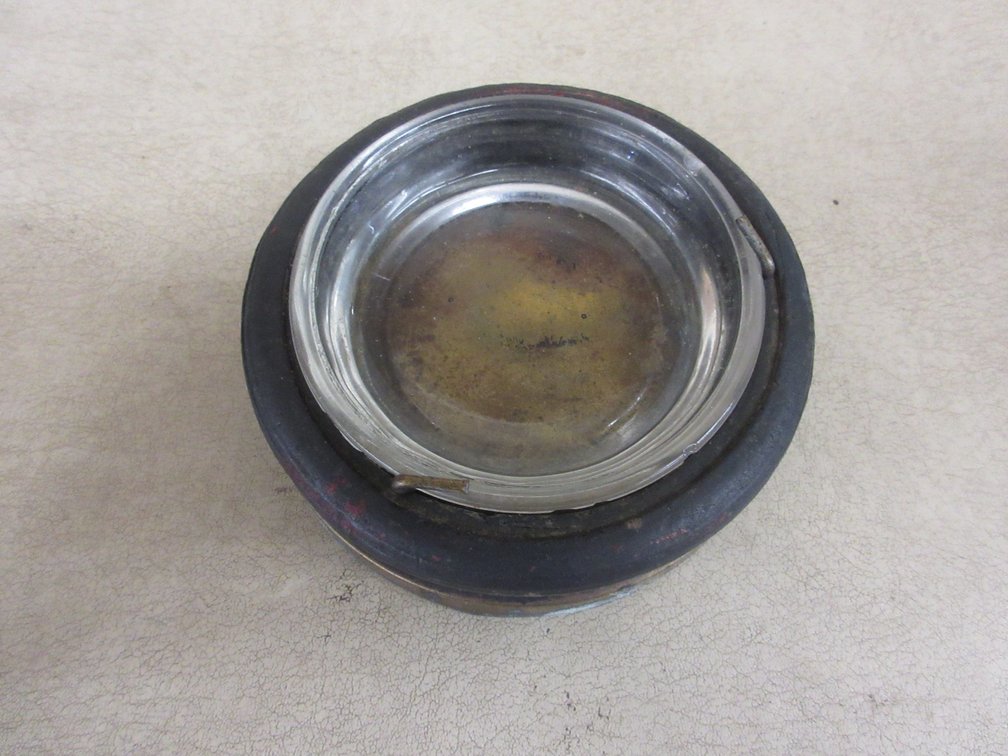 Vintage tire theme astray