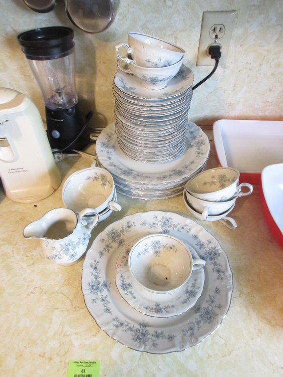 Set of Winterling Germany dinnerware