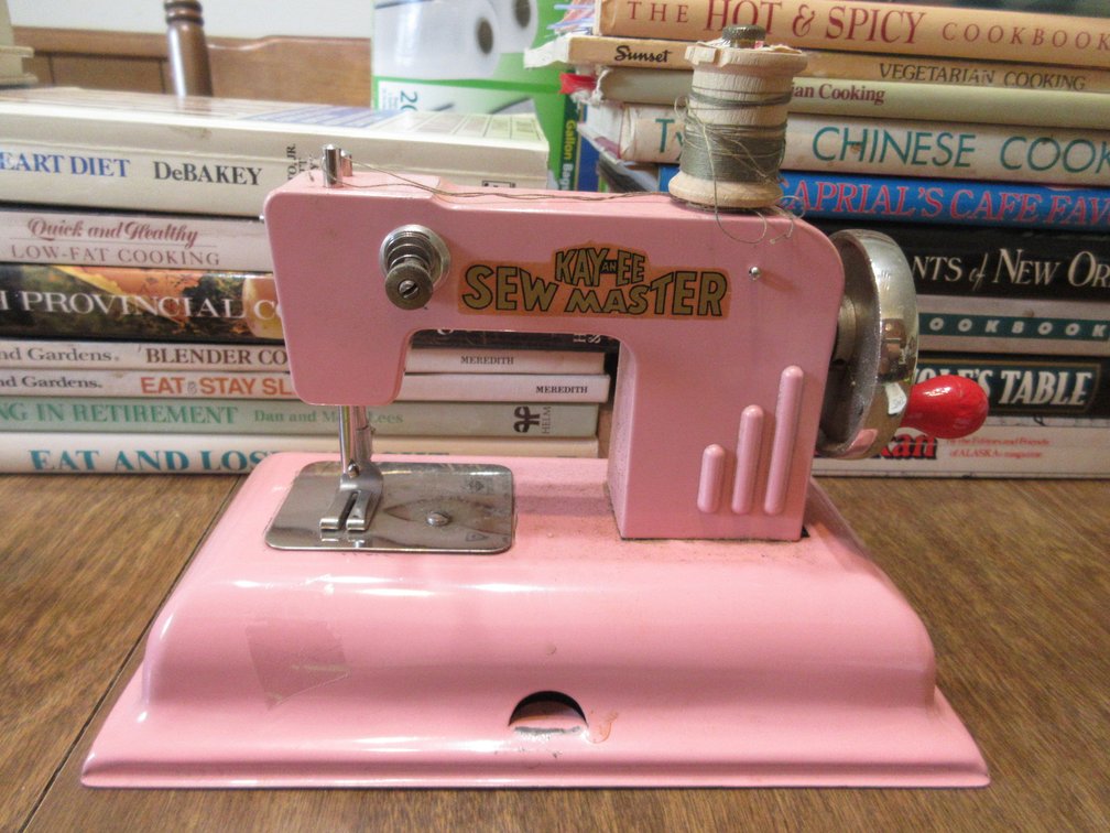 Kay-EE Sew master sewing machine