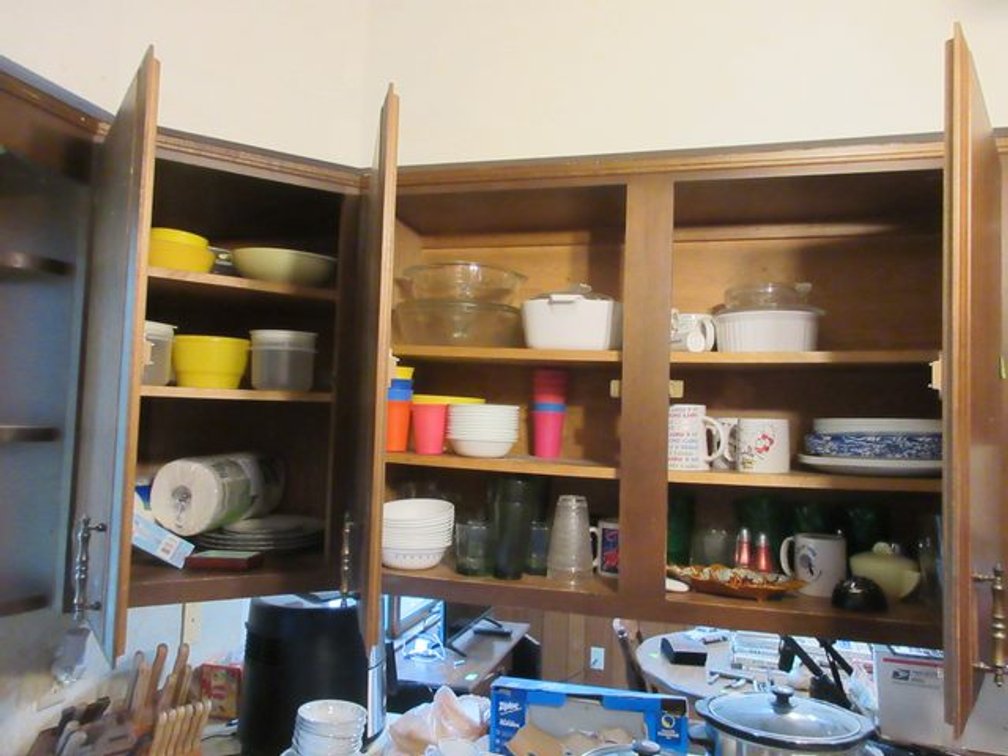 Contents of upper cabinets