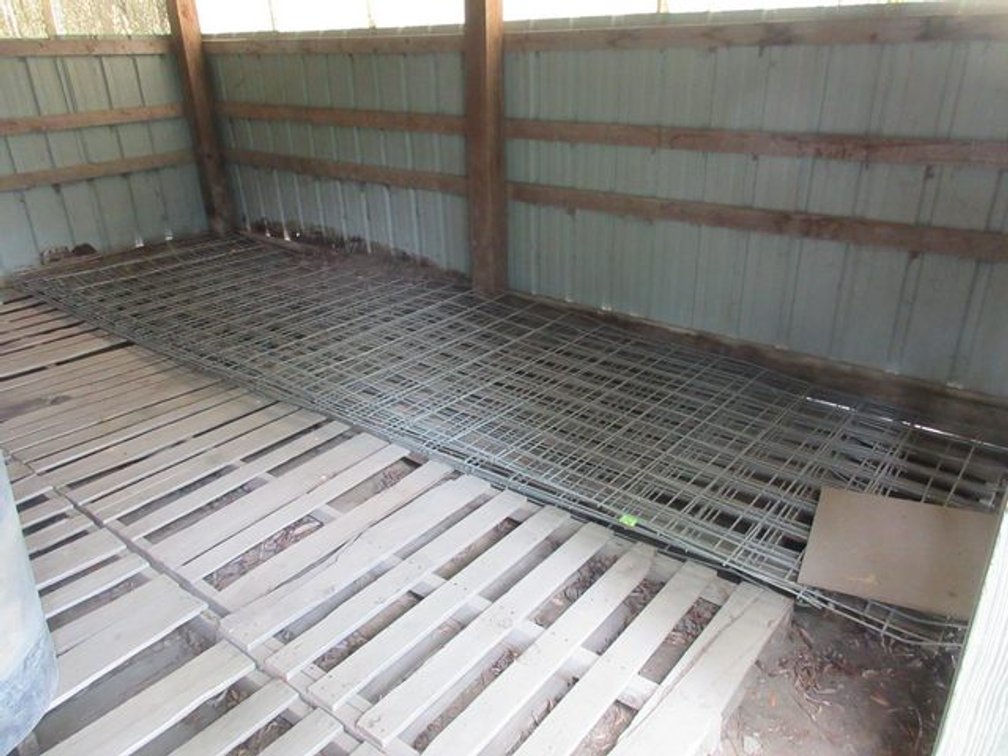 (8) Wire cattle panels
