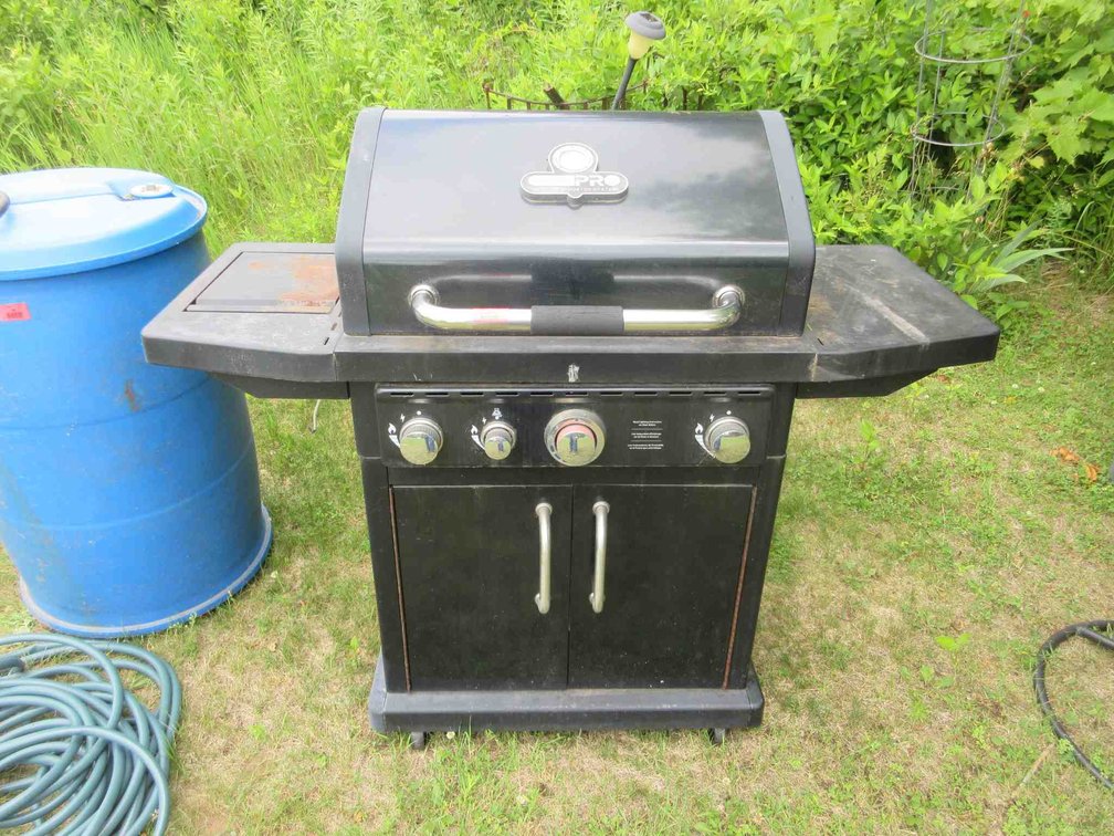 Dyna-Glo Pro propane grill