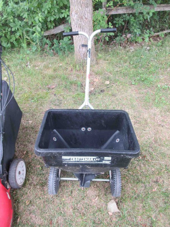 Craftsman 175 lawn spreader