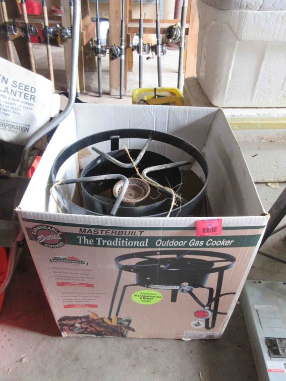 Masterbuilt outdoor gas cooker stand