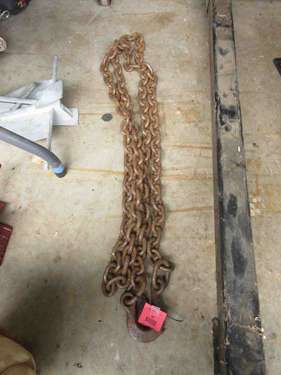 3/8" Chain with hooks (1 is oversized)