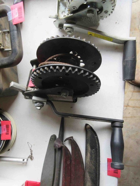 Central Forge ratchet winch