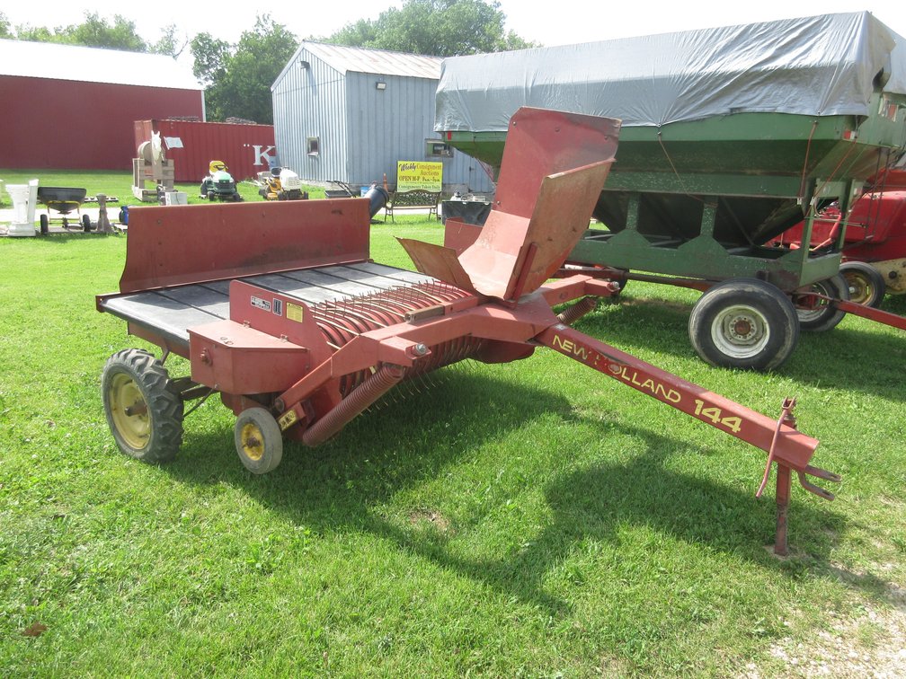 New Holland 144 hay inverter