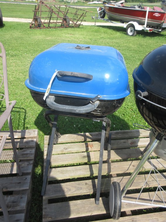 Americana metal charcoal grill