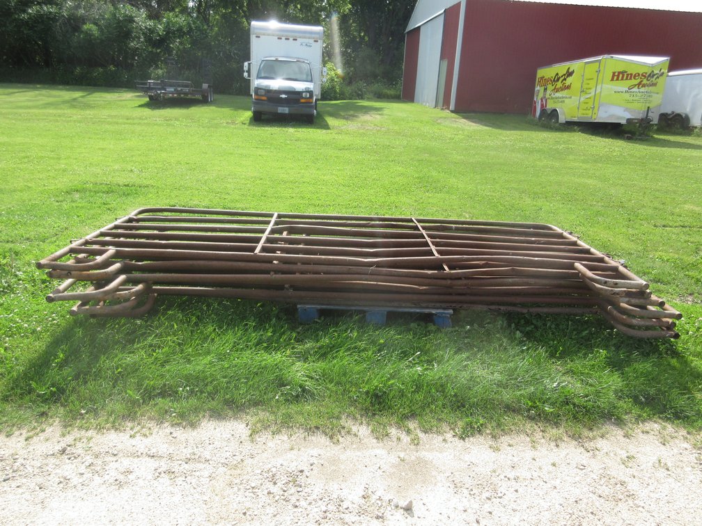 (6) Steel 6 rail tube gates