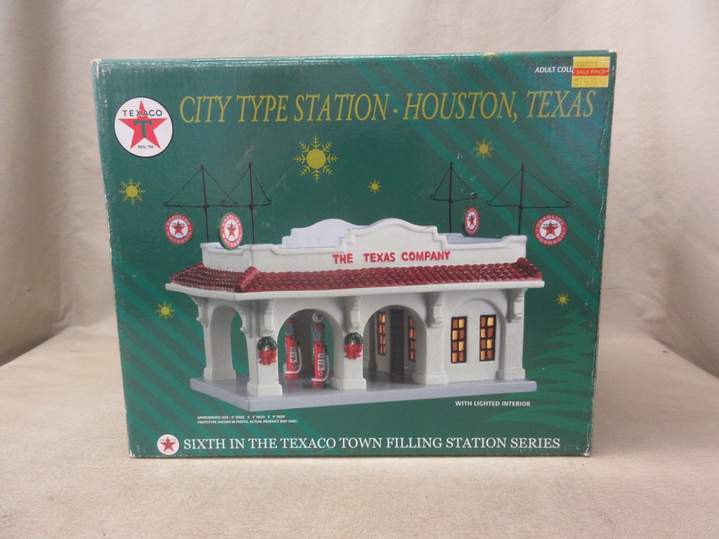 Texaco City Type porcelain station lighted building