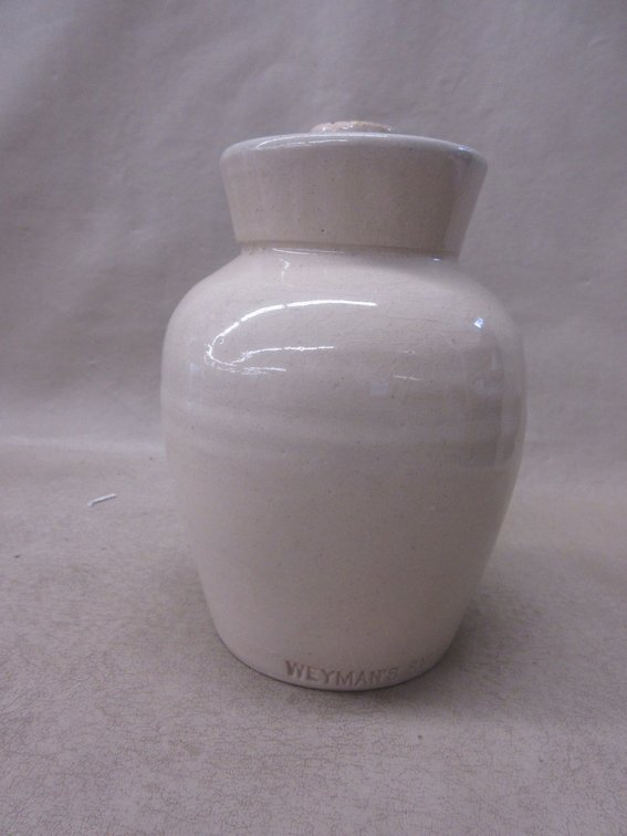 Weyman's stoneware snuff jar with stoneware lid