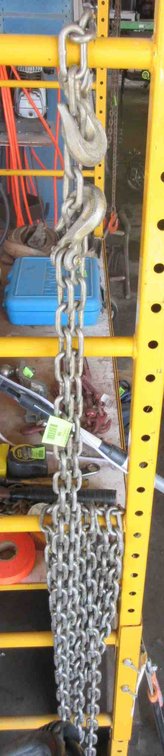 1/4" Steel chain with hooks