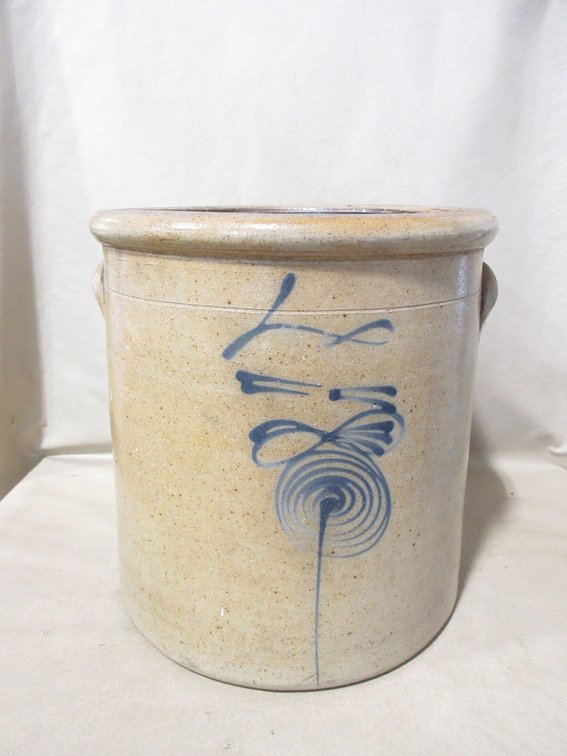 4-Gallon Stoneware Salt glazed crock with bee sting design