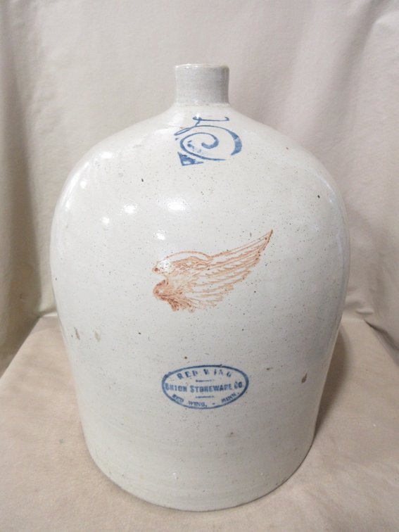 Red Wing Union Stoneware Beehive 5-gallon jug