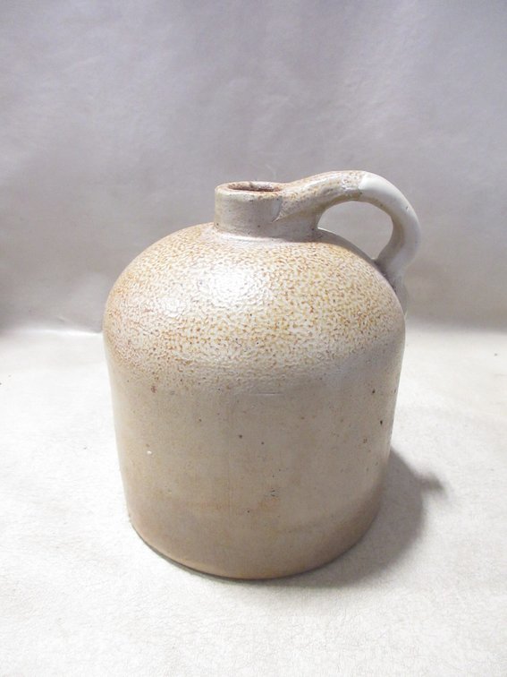 Minnesota Stoneware salt-glazed beehive jug