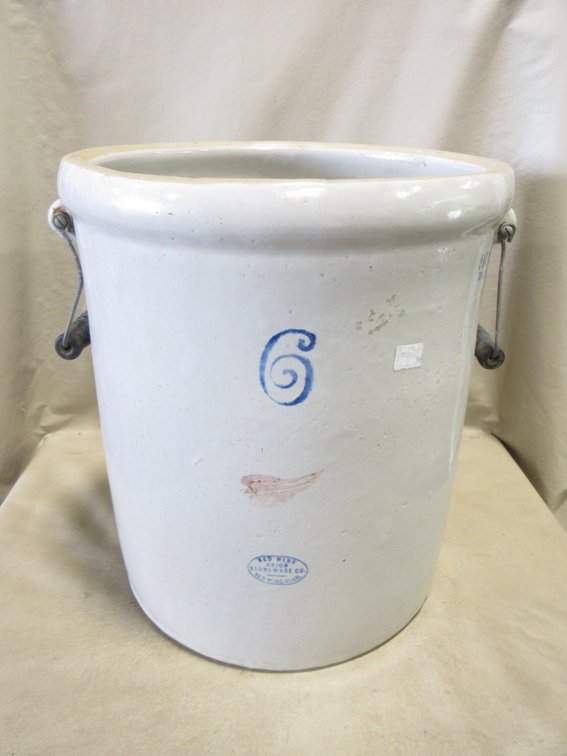 Red Wing Union Stoneware 6-gallon crock