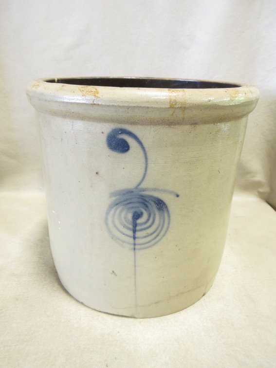Minnesota Stoneware Salt-glazed 2-gallon Bee Sting crock