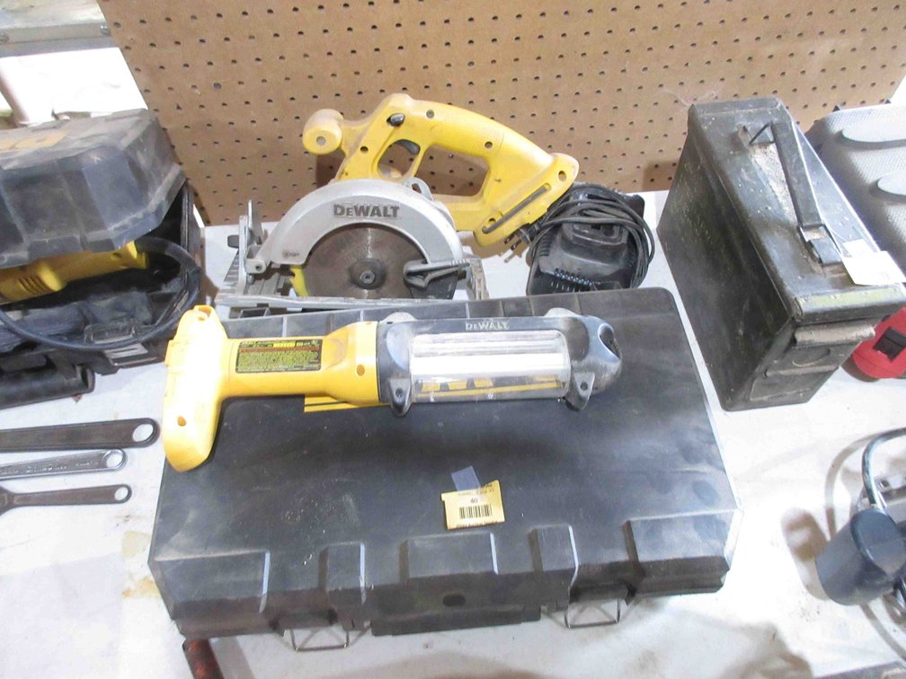 DeWalt 18V cordless tool set