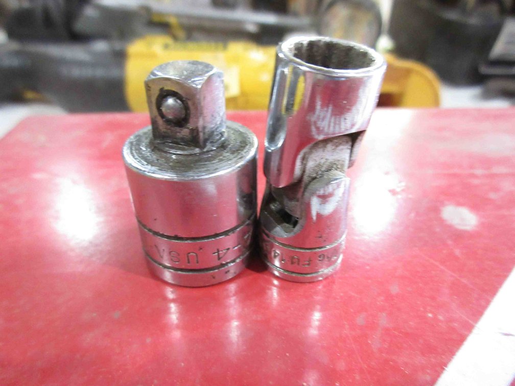 (2) Snap-On tools