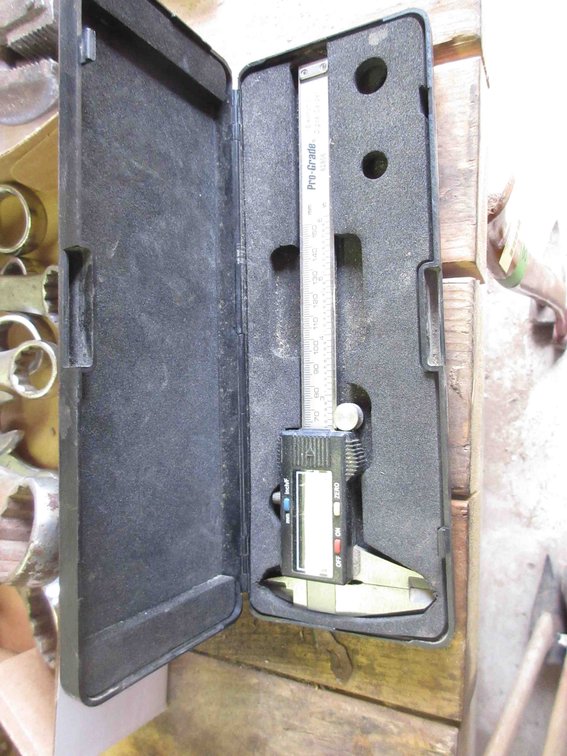 Pro-Grade electronic caliper