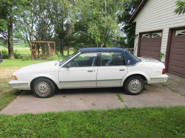 Image for 1994 Buick Century sedan (runs & drives - needs battery)