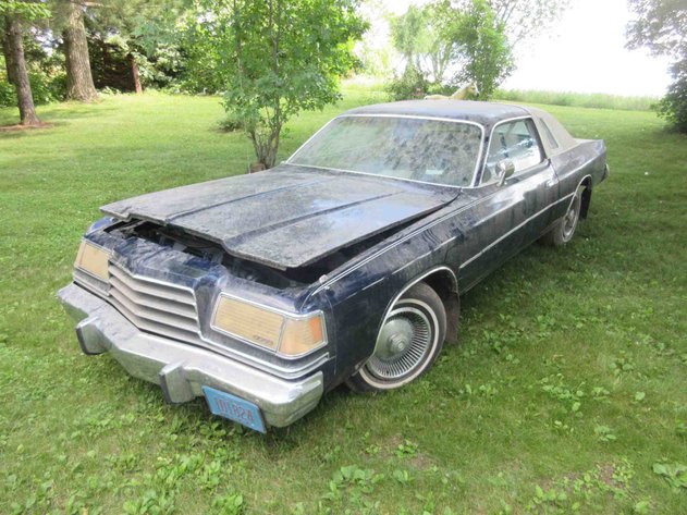 Image for 1979 Dodge Magnum 2-door coupe (needs battery, unknown running condition)