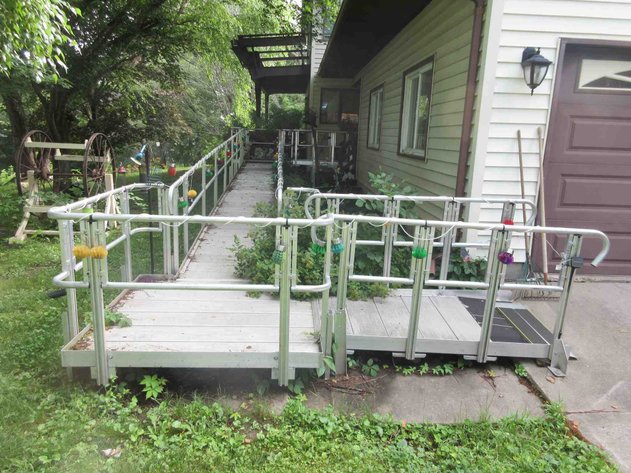 Image for Complete aluminum entry ramp (buyer to remove after day of pick up)