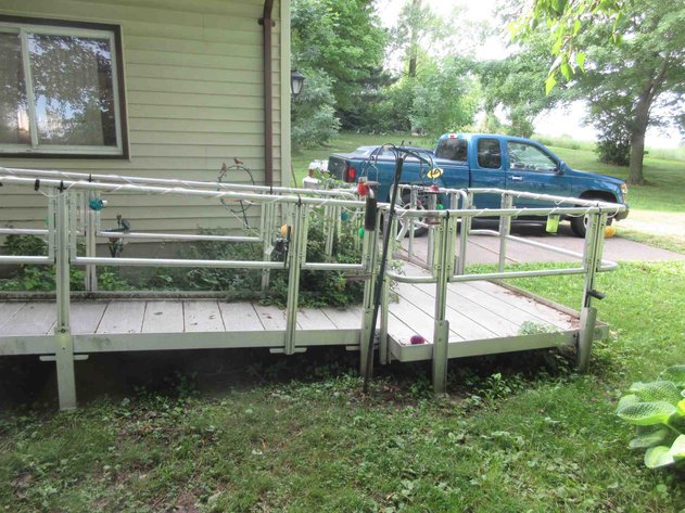 Image for Complete aluminum entry ramp (buyer to remove after day of pick up)
