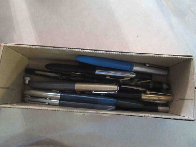 Image for Group of vintage pens and pencils