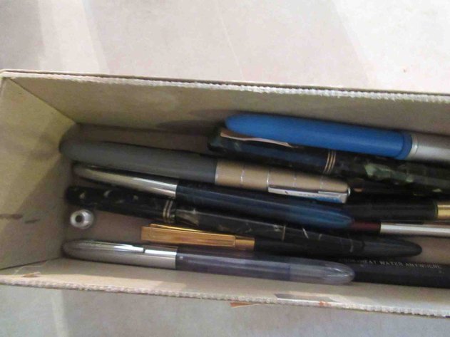 Image for Group of vintage pens and pencils