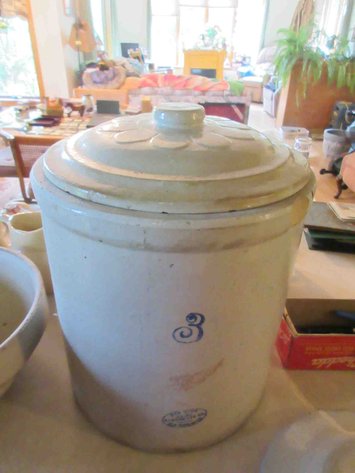 Image for Red Wing Union Stoneware 3-gallon crock and 2-gallon cover