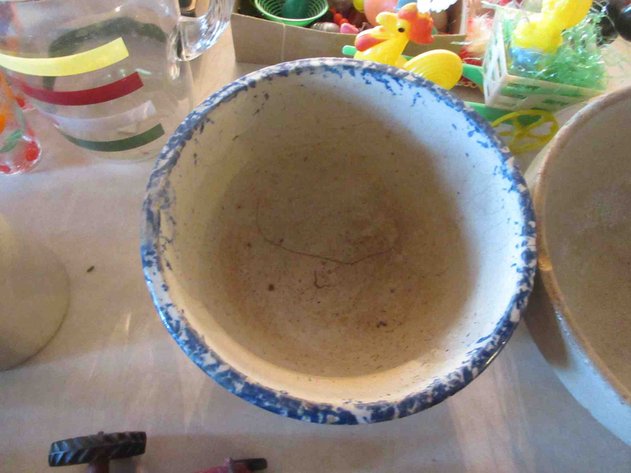 Image for (2) Stoneware bowls