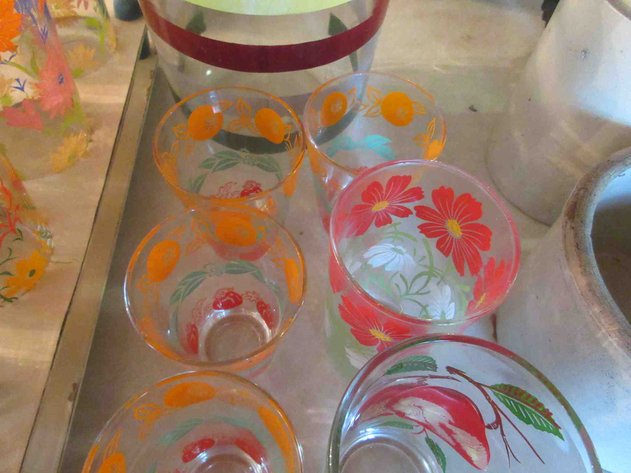 Image for Vintage juice glasses and pitcher