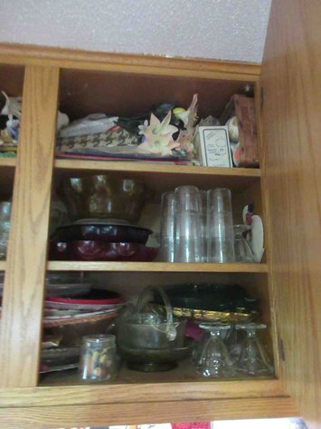 Image for Contents of upper cabinets