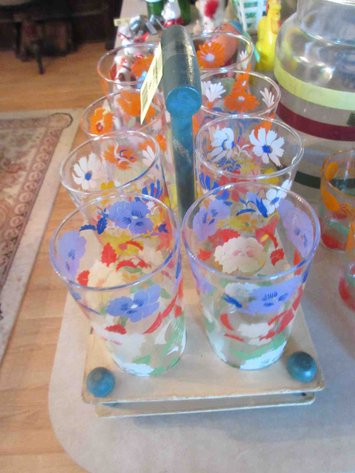 Image for 8-Piece vintage juice glass set in cardboard carrier