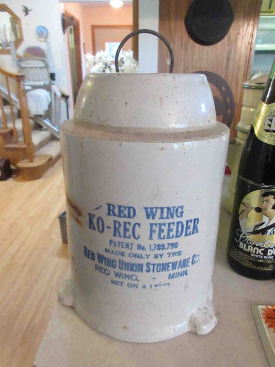 Red Wing Ko-Rec feeder