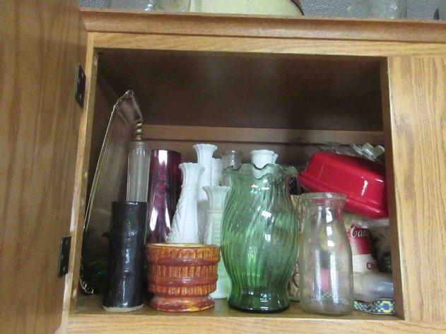 Image for Contents of (2) upper cabinets